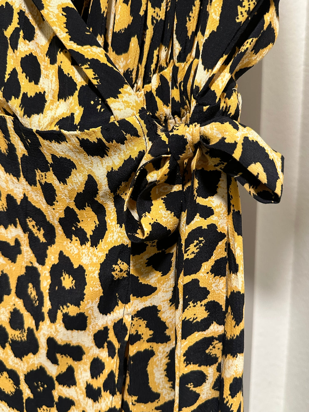 Urban Outfitters Mustard Leopard Print Faux Wrap Tie Waist Romper | M | Excellent Pre-Owned