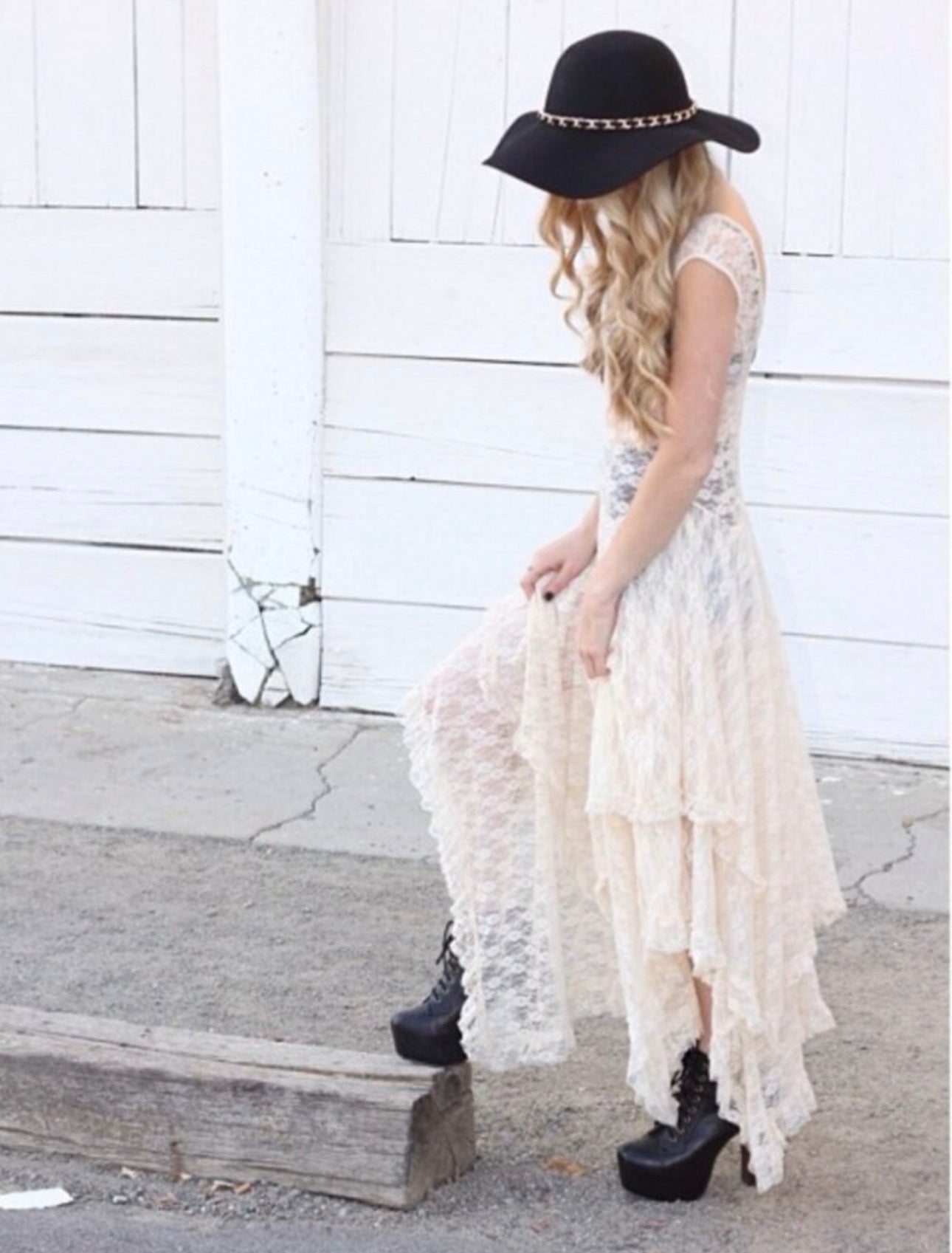 Intimately Free People Cream Lace Midi Dress | Tiered Handkerchief Hem | Size M | Excellent Pre-Owned